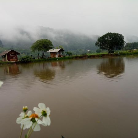 Samoeng Fishing Park Home Stay Eksteriør billede